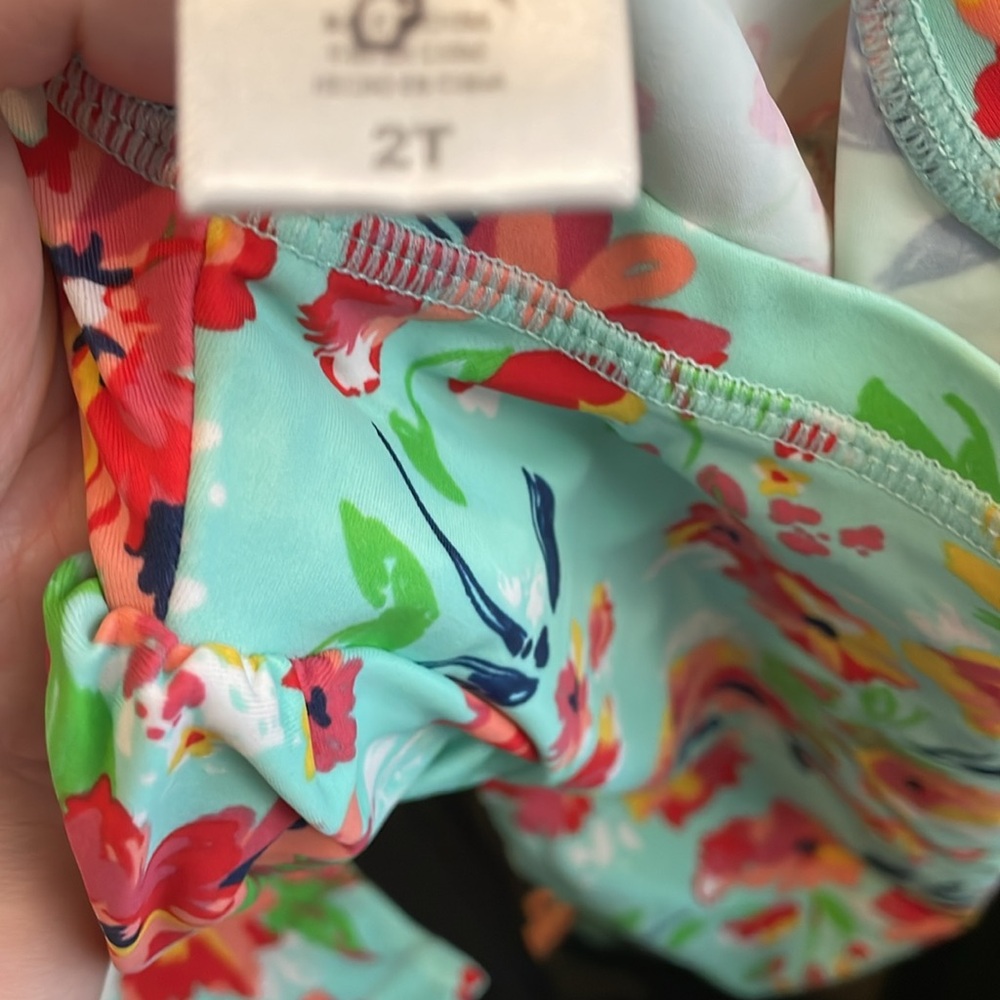 Toddler swimsuit - Picture 3 of 4